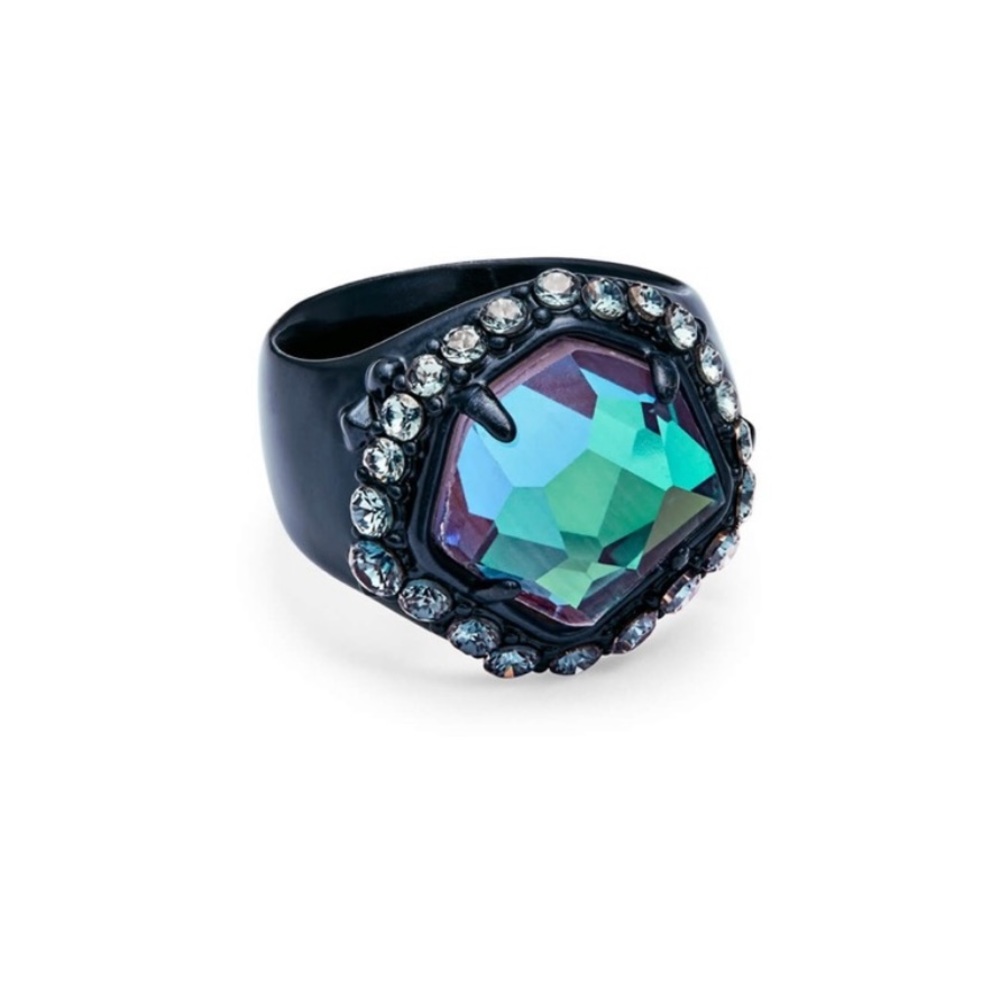 Kendra Scott Cocktail Ring Schuyler Indigo navy dichroic in size 7 *Rare*